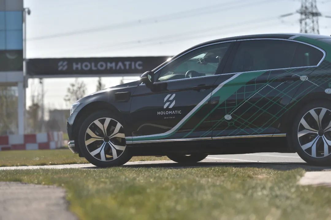 广汽集团公布自动驾驶变道控制专利