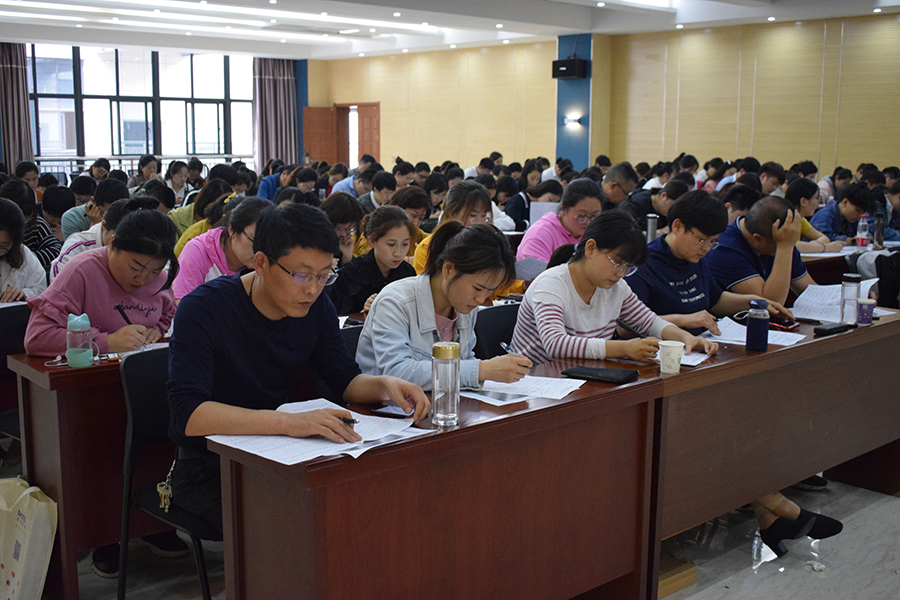 欧普康视：公司计划在寒假旺季后分批对自营终端以外的验配人员开展验配实操培训，并对达到验配条件的机构启动供货