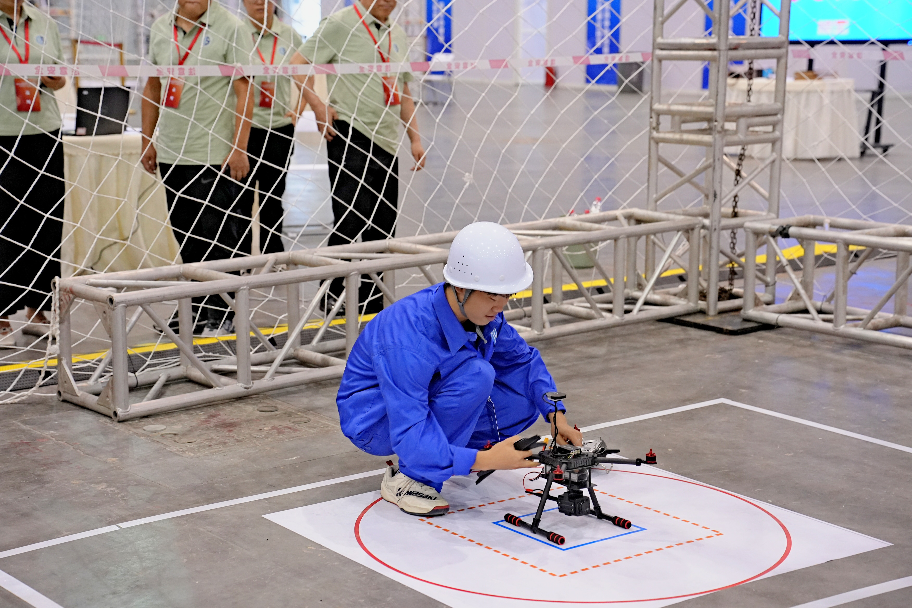 2024年中国无人机行业应用情况分析 无人机操控员规模持续增长（组图）