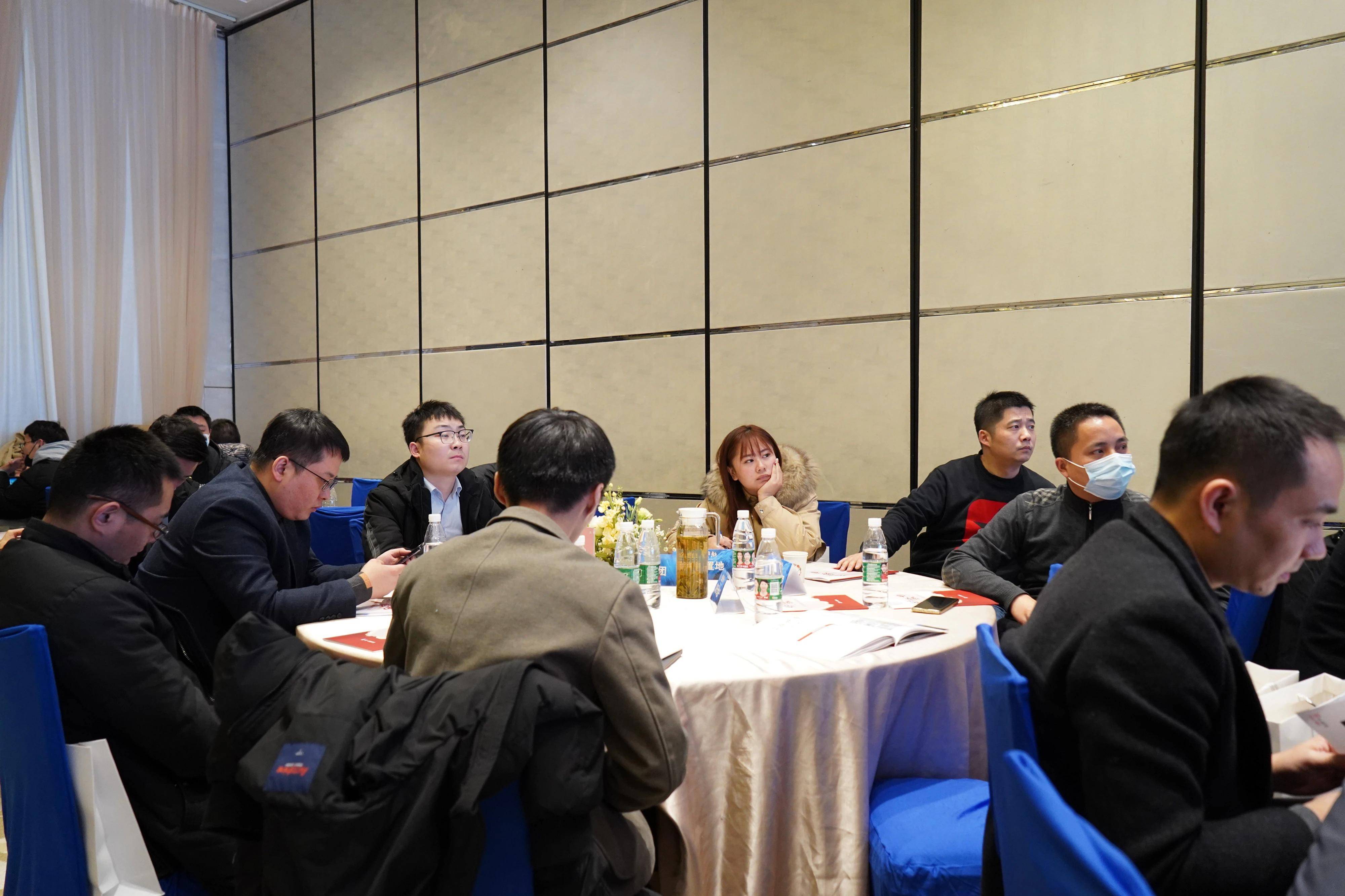 华润置地、葛洲坝等在上海投资成立置业公司，注册资本47亿