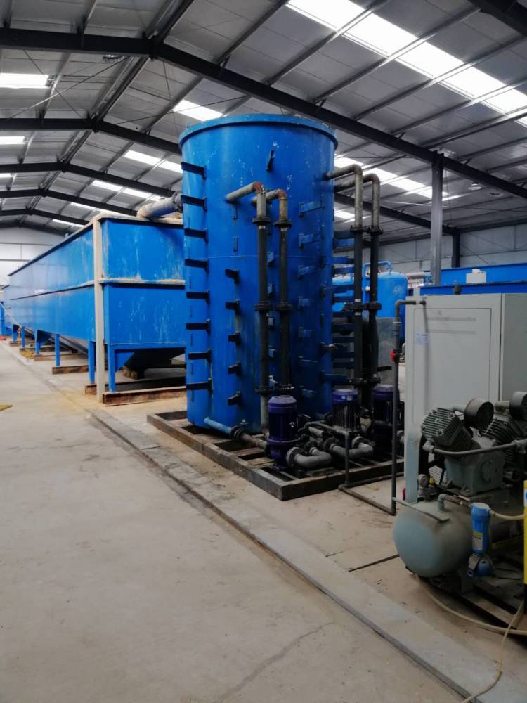 万德斯：公司有完整的吸附+膜法提锂技术，目前在油气田采出水提锂已有成功运行案例