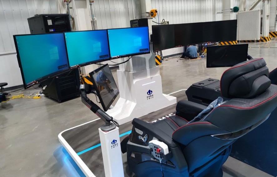 天玛智控：公司研制了矿用隔爆型综采巡检机器人和液压机械臂