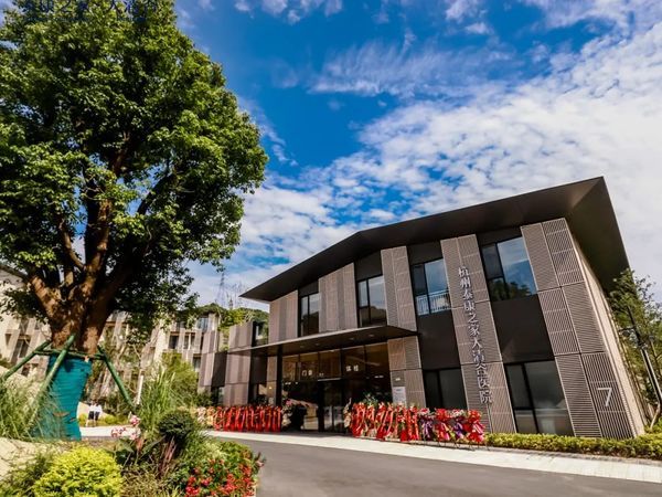 华海诚科：国盛证券、泰康资产等多家机构于5月19日调研我司