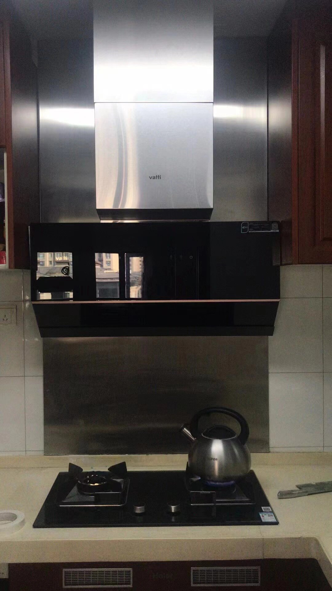 华帝股份：华帝集成烹饪中心凭借功能集成创新、专利技术积累、智能联动控制以及用户场景优化，持续深化【高效烹饪】品类价值主张