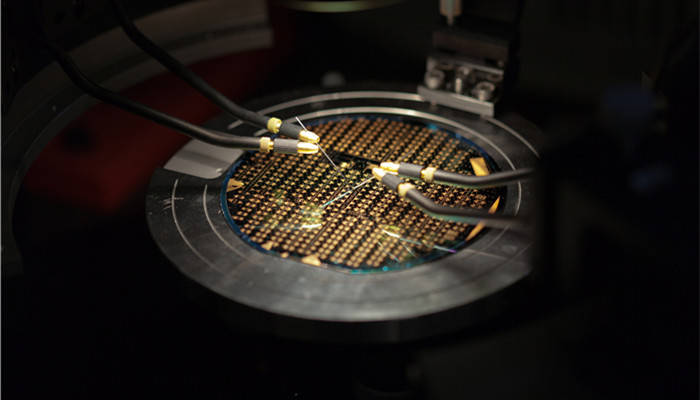 2025年中国靶材行业技术环境分析:上市公司聚焦大尺寸、高性能、高纯度国产化替代靶材研发