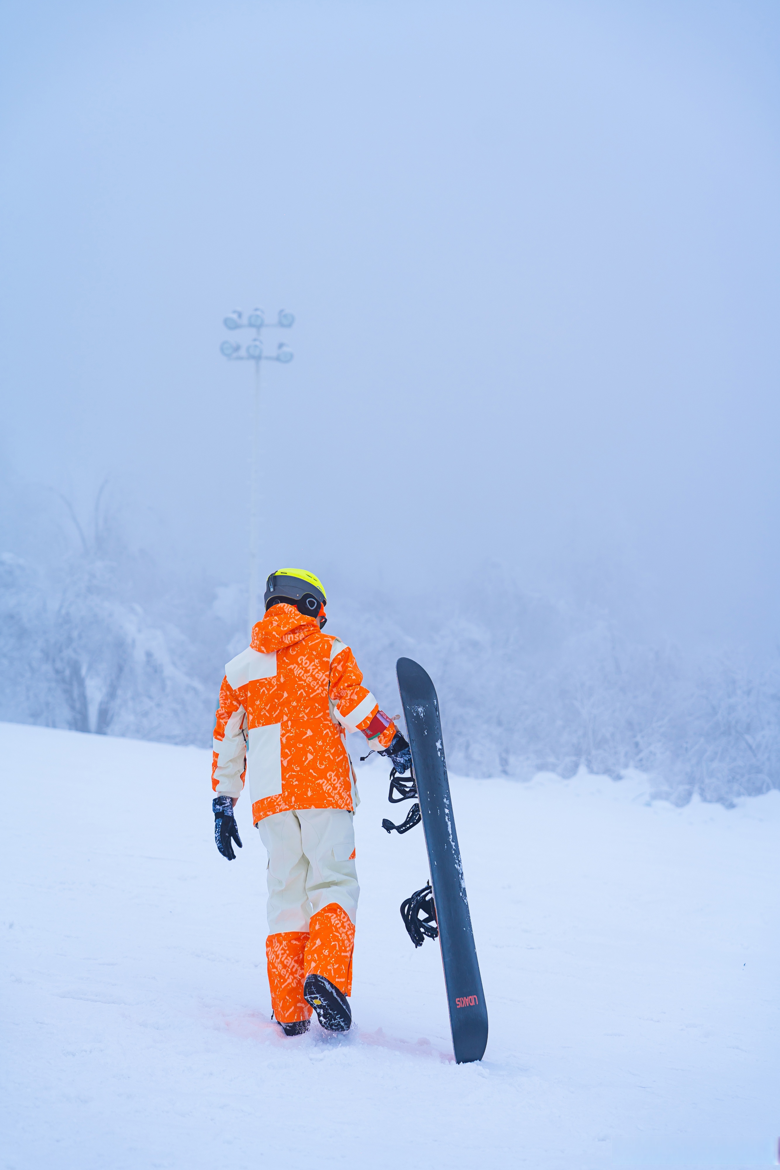 2025年中国滑雪服市场分析：冰雪经济背景下滑雪服市场潜在需求量巨大