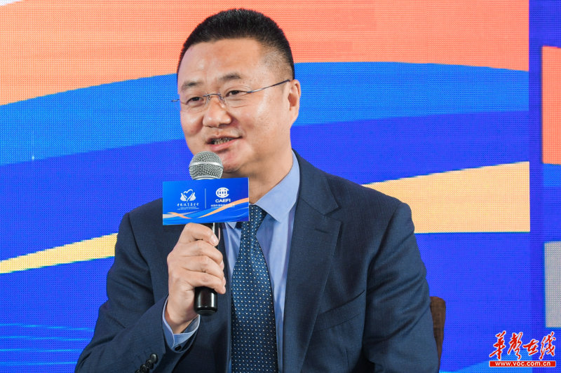 “国产”将有新标尺！国务院常务会议要求完善政府采购制度，落实外企国民待遇