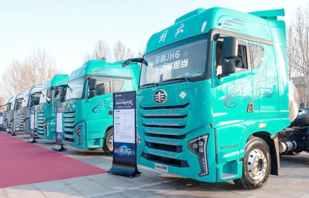 预见2025:《2025年中国重卡行业全景图谱》(附市场现状、竞争格局和发展趋势等)