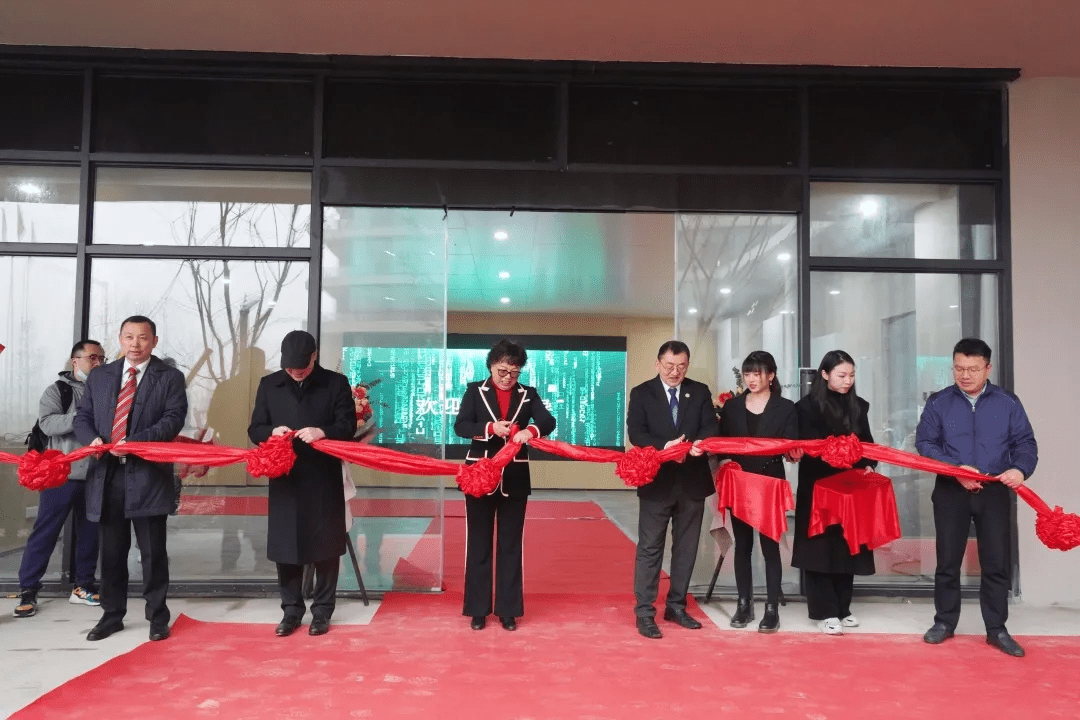 苑东生物：10月31日召开业绩说明会，投资者参与