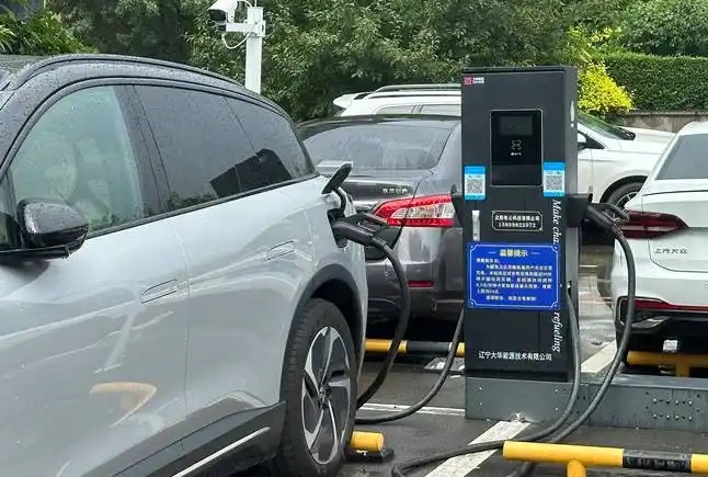 2025年中国智慧工厂建设技术进展：高研发投入与技术全景落地【组图】