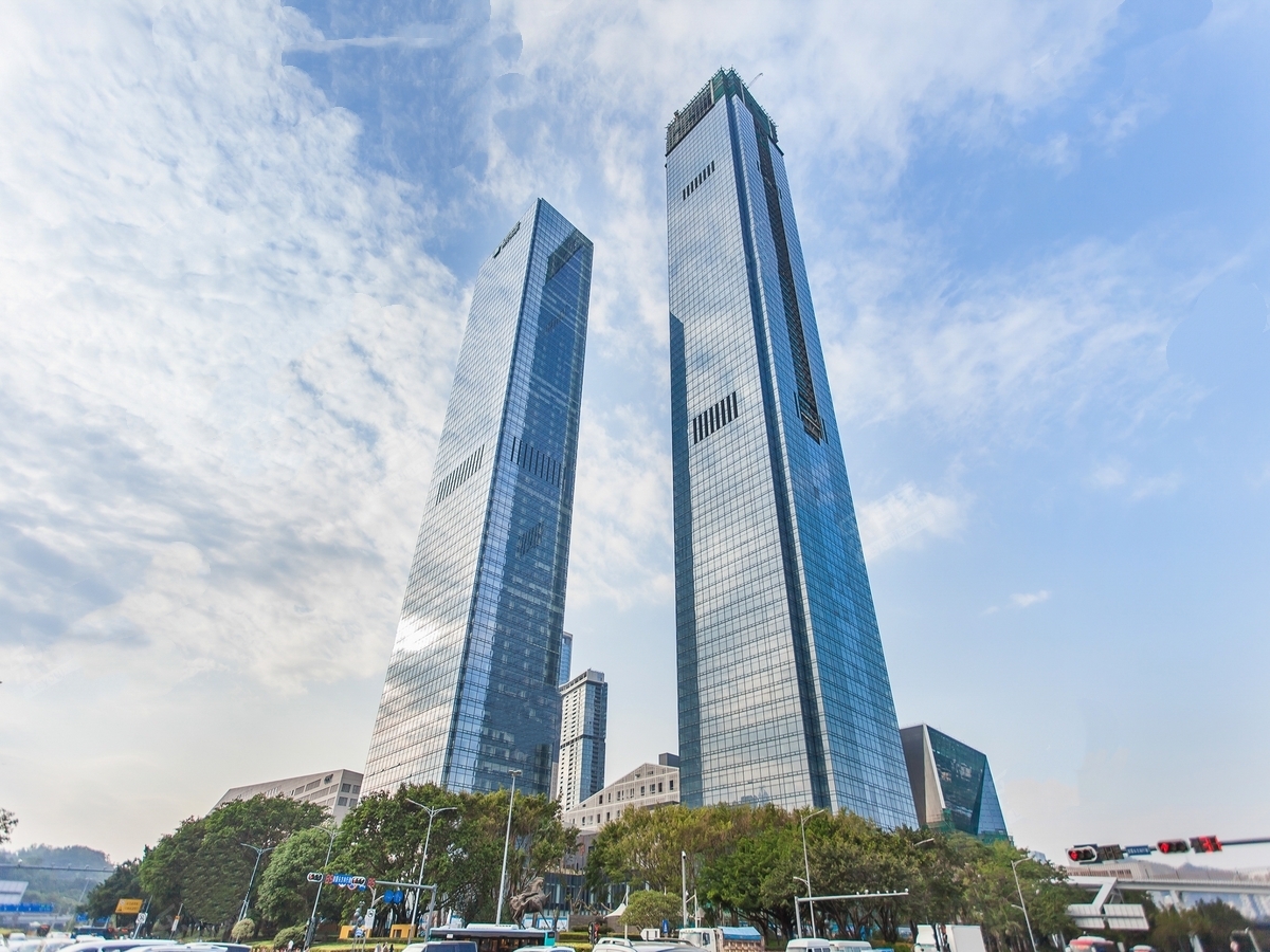 万科、华润、中海⋯⋯近30家房企组团赴香港“抢客”，新房贷款最高可达千万港元