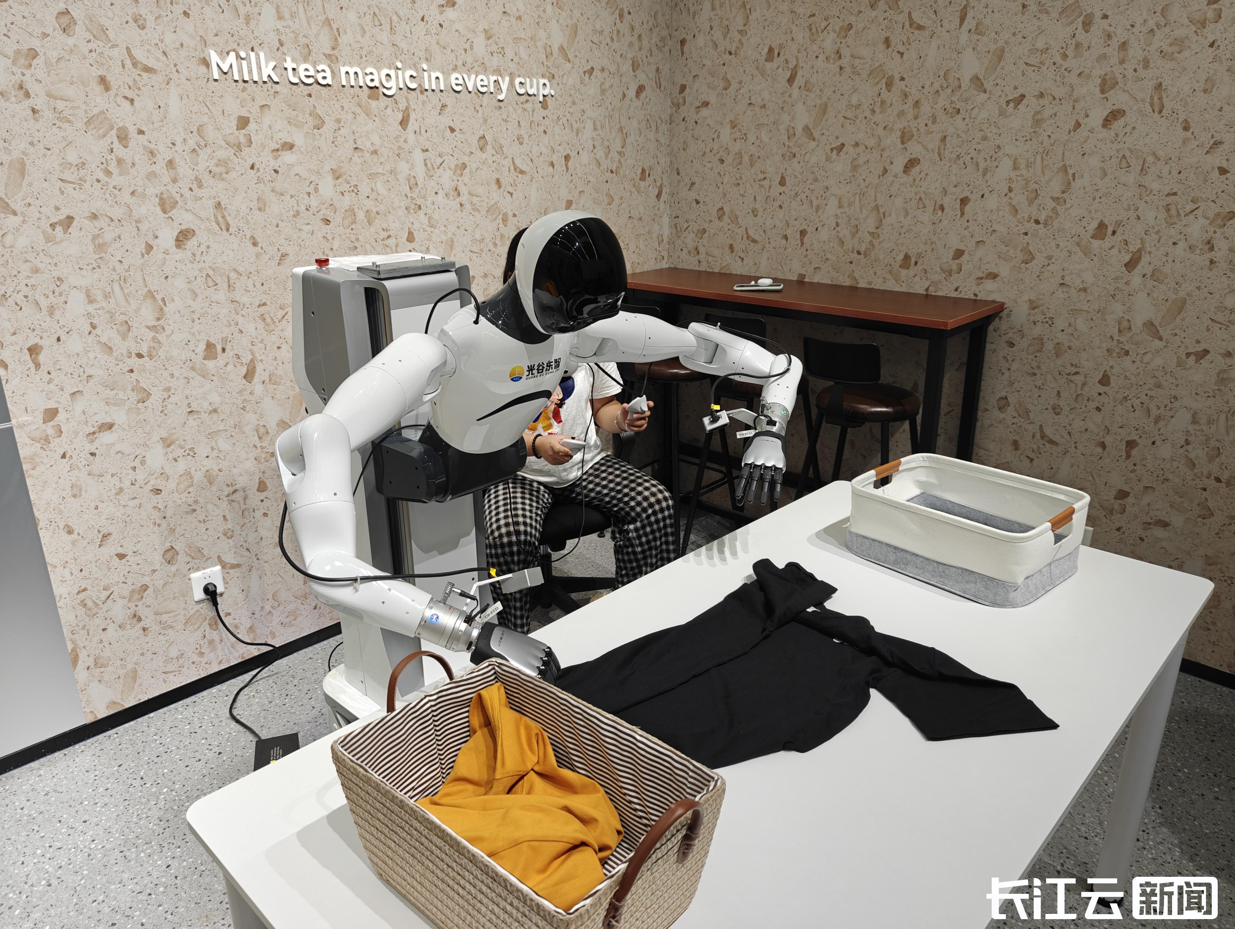 机器人行业周报：上纬启元发布小尺寸人形机器人启元Q1，哈工大联合博实股份发布人形机器人最新成果