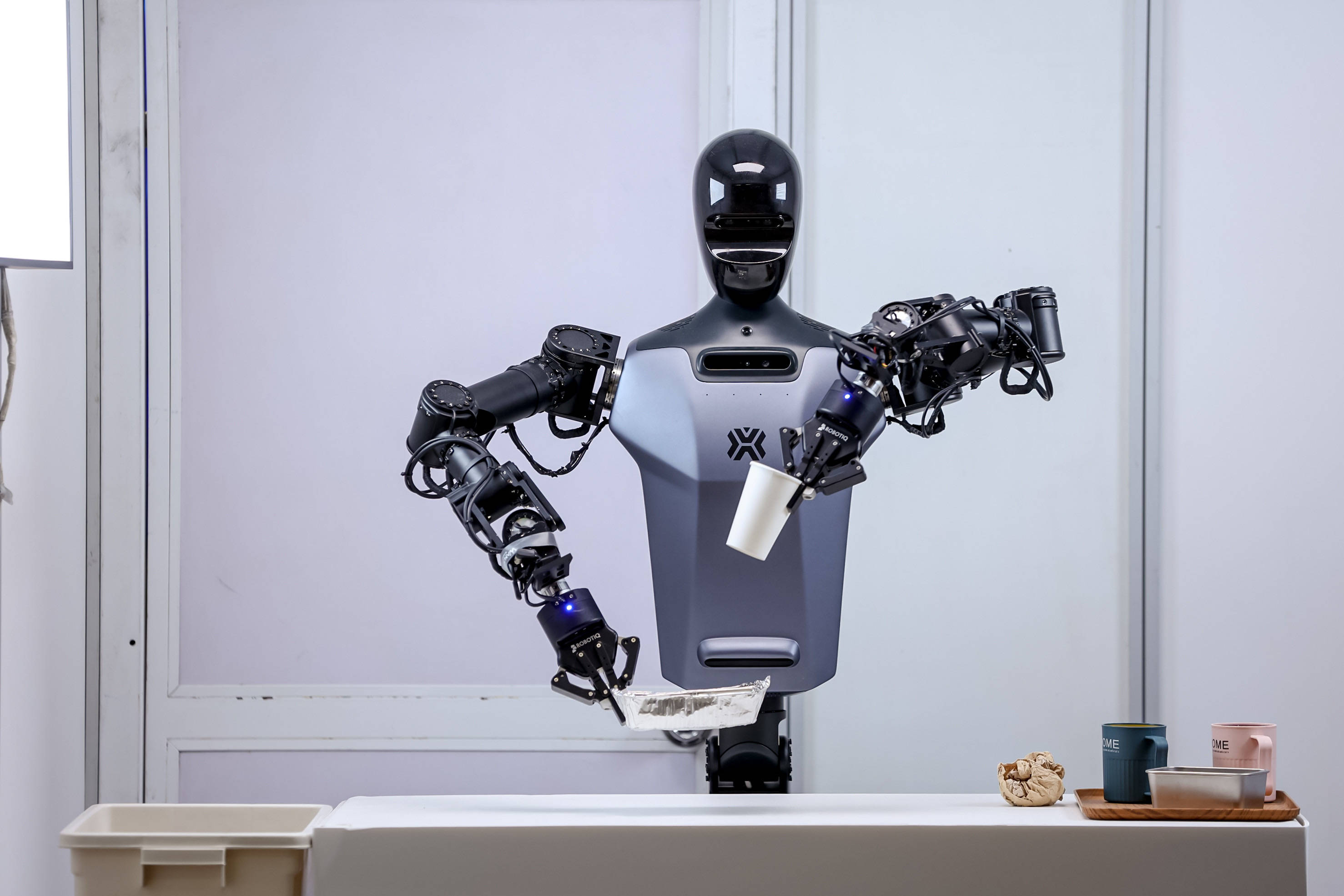 灵心巧手、重庆国资入股人形机器人大模型公司智在无界