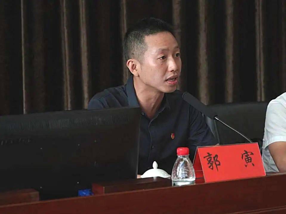 易思维：实控人老师或“突击”退股 外部股东低价受让股份现疑云