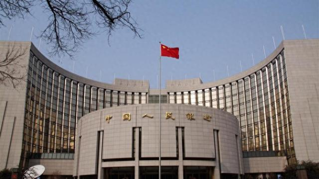 前11个月社融增量33.39万亿元；央行坚定推进金融支持融资平台债务风险化解工作 | 金融早参